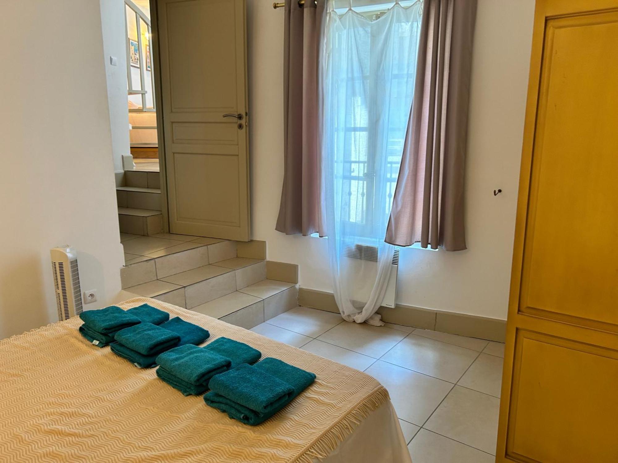 Appartement T3 Centre Ville Нарбон Екстериор снимка